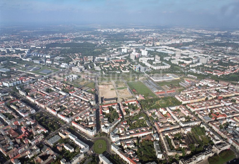 Luftbild Berlin - Entwicklungsgebiet der Industriebrache Gelände des Alten Schlachthof an der Eldenaer Straße - Thaerstraße im Ortsteil Friedrichshain in Berlin, Deutschland