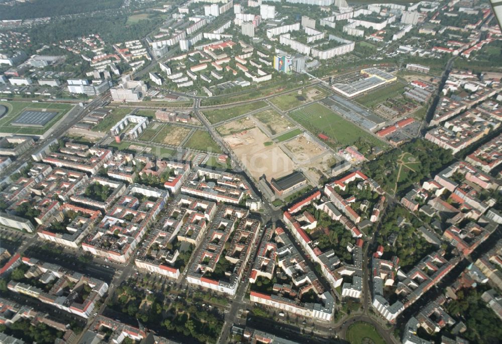 Luftbild Berlin - Entwicklungsgebiet der Industriebrache Gelände des Alten Schlachthof an der Eldenaer Straße - Thaerstraße im Ortsteil Friedrichshain in Berlin, Deutschland