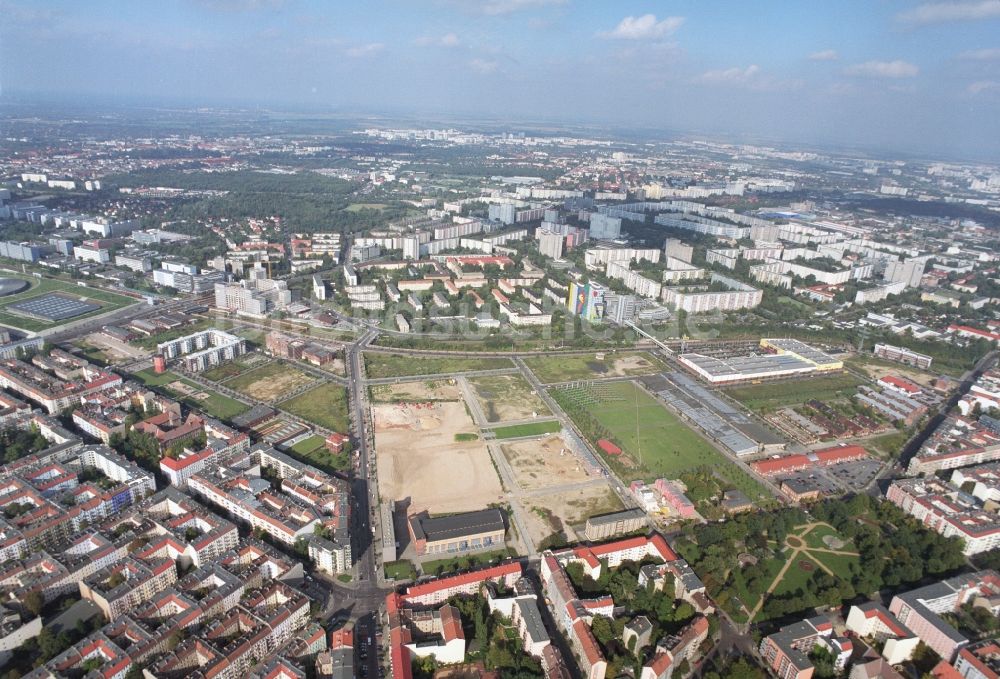 Luftaufnahme Berlin - Entwicklungsgebiet der Industriebrache Gelände des Alten Schlachthof an der Eldenaer Straße - Thaerstraße im Ortsteil Friedrichshain in Berlin, Deutschland