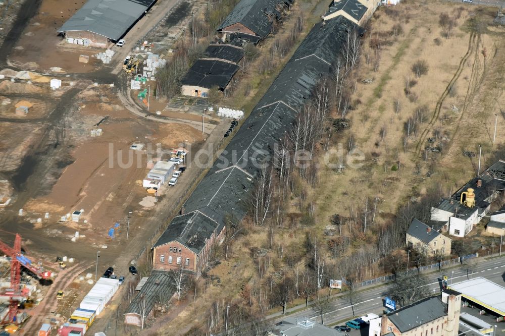 Chemnitz von oben - Entwicklungsgebiet der Industriebrache an den Gleisanlagen und Lagerhallen des alten Rangier- und Güterbahnhofes der Deutschen Bahn in Chemnitz im Bundesland Sachsen