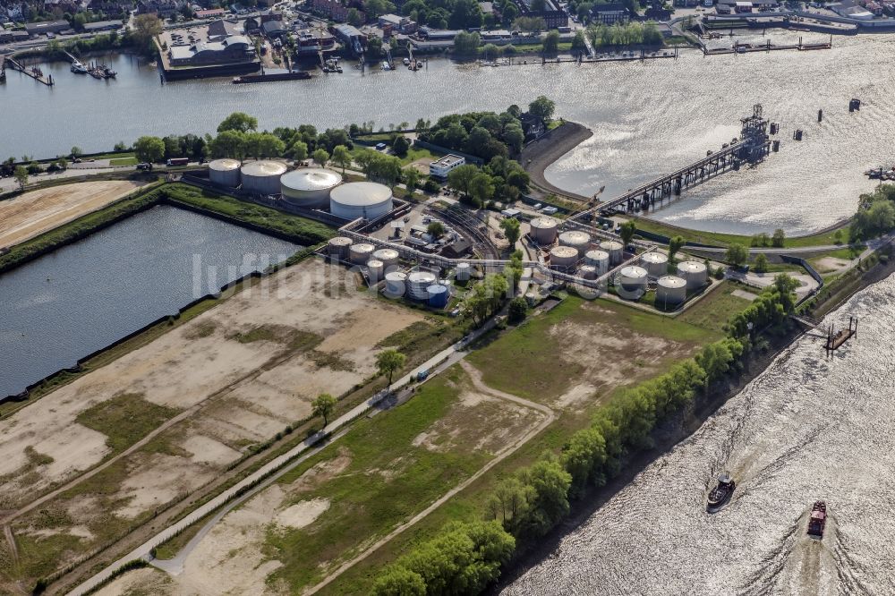 Luftaufnahme Hamburg - Entwicklungsgebiet der Industriebrache am Petroleumhafen in Hamburg