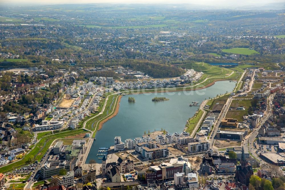 Dortmund von oben - Entwicklungsgebiet der Industriebrache Phoenix See in Dortmund im Bundesland Nordrhein-Westfalen