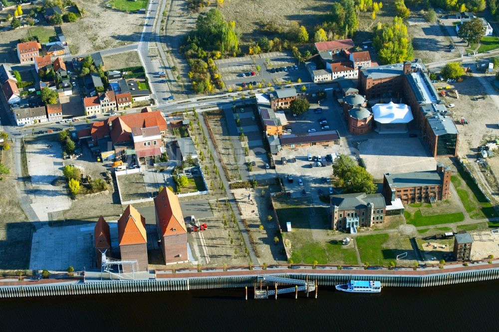 Luftaufnahme Wittenberge - Entwicklungsgebiet der Industriebrache Stadthafen in Wittenberge im Bundesland Brandenburg, Deutschland