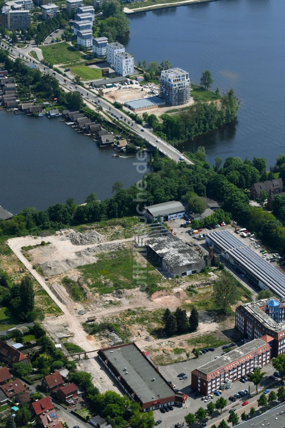 Luftbild Schwerin - Entwicklungsgebiet der Industriebrache an der Wismarsche Straße in Schwerin im Bundesland Mecklenburg-Vorpommern, Deutschland