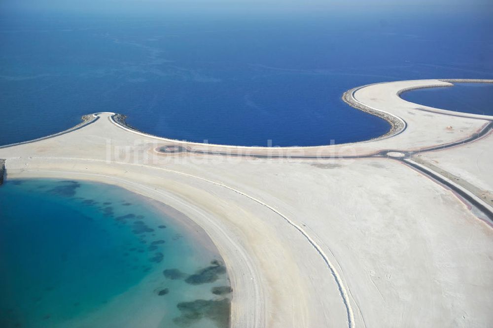 Ras Al Khaimah von oben - Entwicklungsgebiet Al Marjan Island in Ras Al Khaimah