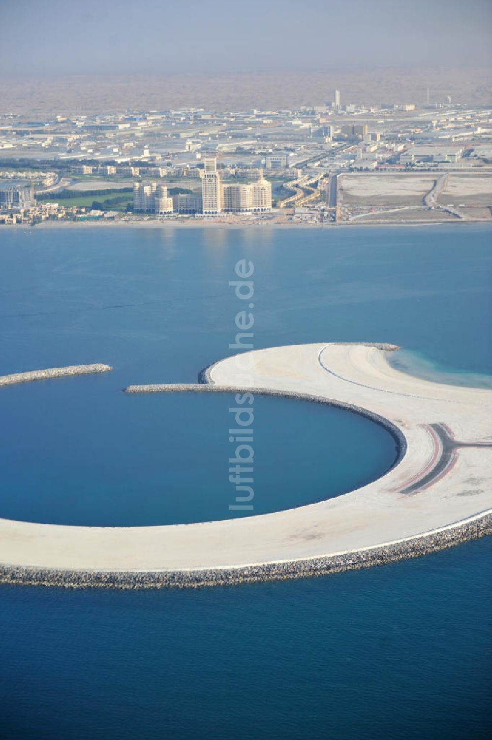 Luftbild Ras Al Khaimah - Entwicklungsgebiet Al Marjan Island in Ras Al Khaimah