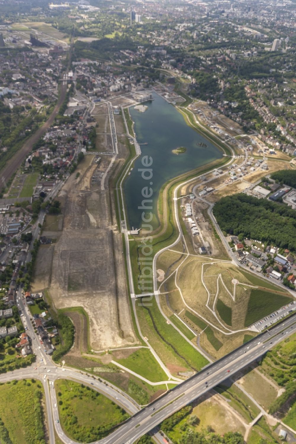 Dortmund aus der Vogelperspektive: Entwicklungsgebiet Phoenix-See in Dortmund - Hörde auf ehemaliger Industriebrache