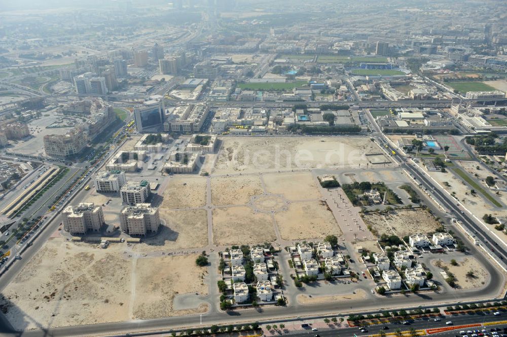 Dubai aus der Vogelperspektive: Entwicklungsgebiet im Stadtteil Oud Metha in Dubai