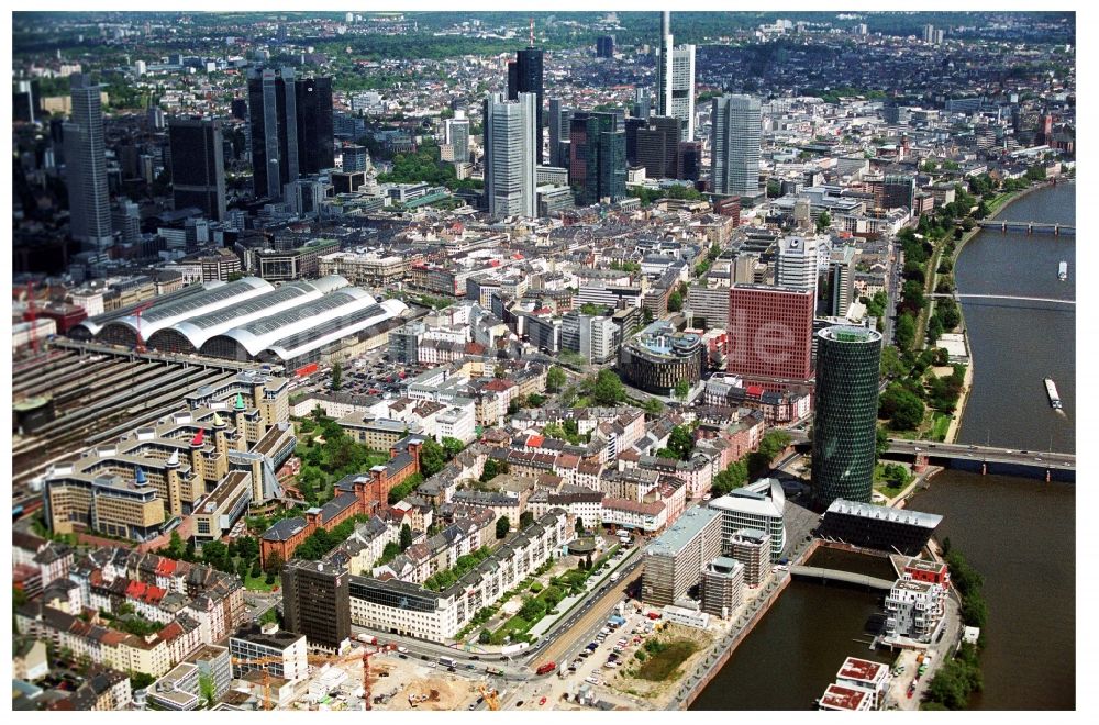 Luftbild Frankfurt am Main - Entwicklungsgebiet der Wohngebiets- und Gewerbeflächen am Hafenbecken Westhafen am Fluß- Ufer des Main im Ortsteil Gutleutviertel in Frankfurt am Main im Bundesland Hessen