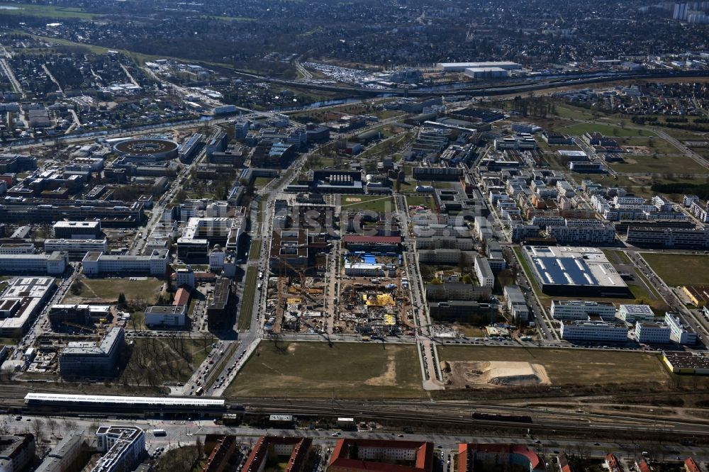 Luftbild Berlin - Entwicklungsgebiet der Wohngebiets- und Gewerbeflächen am Standort Wissenschafts- und Technologiepark Adlershof WISTA im Ortsteil Johannisthal in Berlin