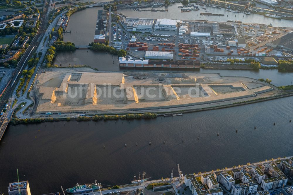 Hamburg aus der Vogelperspektive: Erdarbeiten auf dem Gelände der ehemaligen Logistikzentrum- Ruine Übersee - Zentrum am Schuhmacherwerder - Moldauhafen in Hamburg, Deutschland