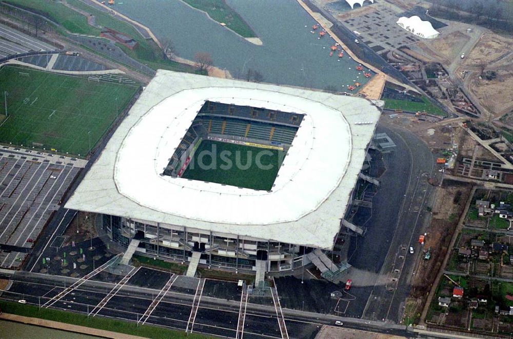 Wolfsburg aus der Vogelperspektive: eröffnet) des Sportvereins VfL Wolfsburg