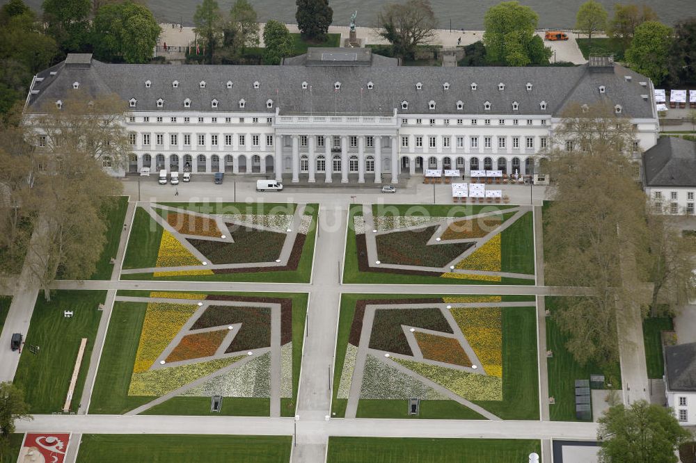 Koblenz aus der Vogelperspektive: Eröffnung der BUGA 2011 am Kurfürstlichen Schloss in Koblenz