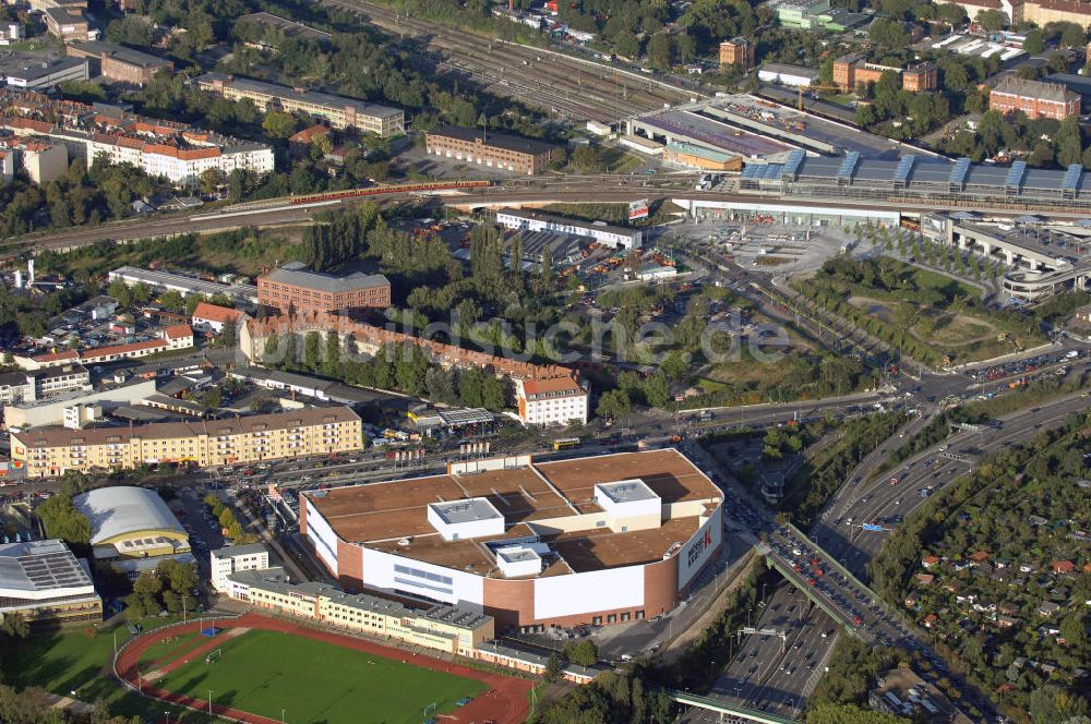 Luftaufnahme Berlin - Eröffnung des Möbelhauses KRAFT / Höffner am Sachsendamm