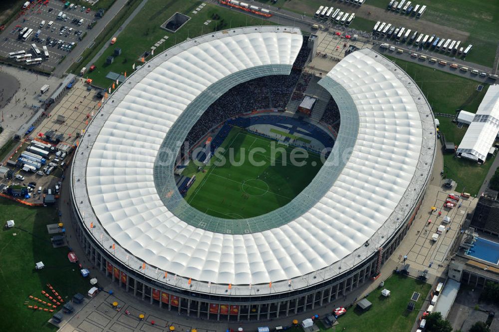 Luftbild Berlin - Eröffnungsspiel der Fußball-Weltmeisterschaft der Frauen 2011 im Berliner Olympiastadion