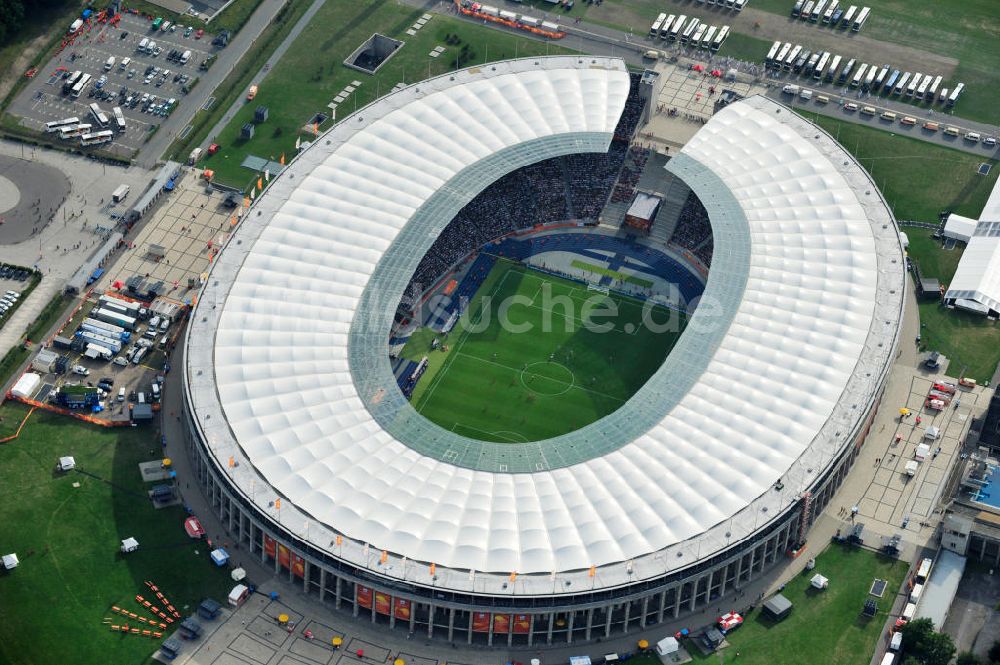 Luftaufnahme Berlin - Eröffnungsspiel der Fußball-Weltmeisterschaft der Frauen 2011 im Berliner Olympiastadion