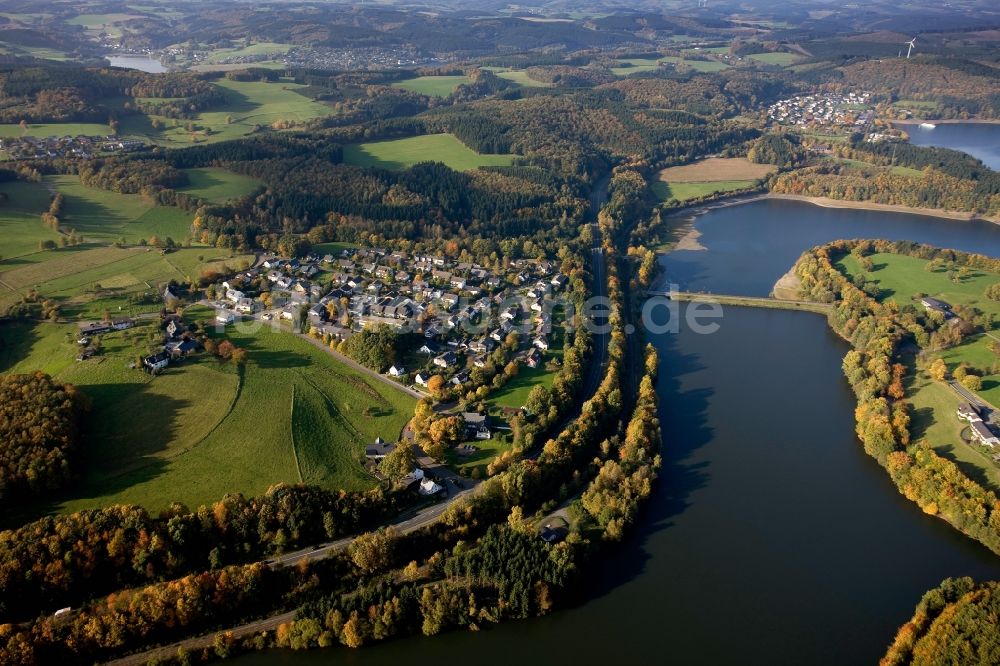 Luftbild Olpe - Erholungsgebiet Campingplatz am Ufer des See Biggesee an der auch Biggetalsperre - einem Stausee bei Olpe in Nordrhein-Westfalen