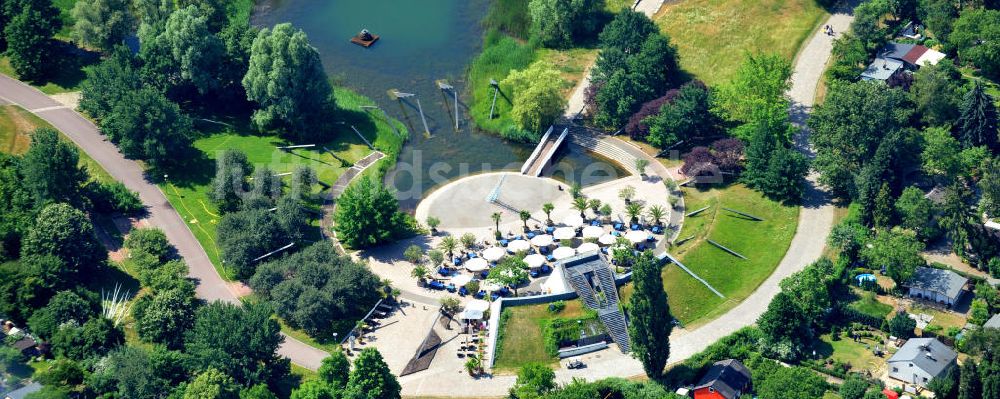 Berlin Britz aus der Vogelperspektive: Erholungspark Britzer Garten in Berlin