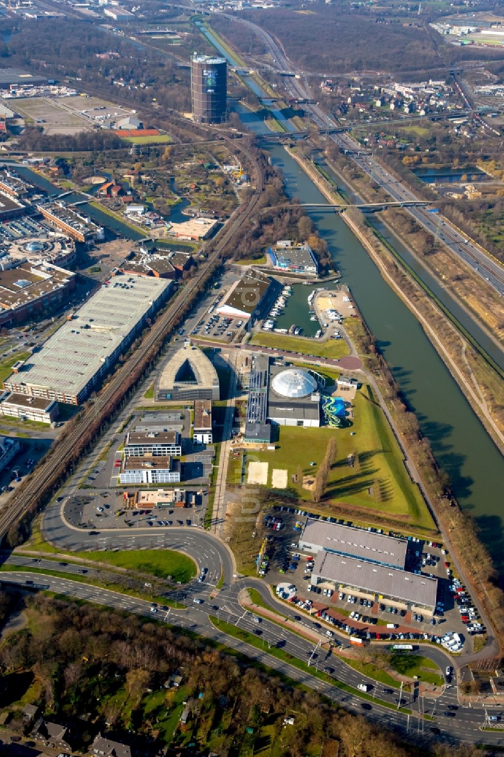 Luftaufnahme Oberhausen - Erlebnisbad AQUApark in Oberhausen im Bundesland Nordrhein-Westfalen