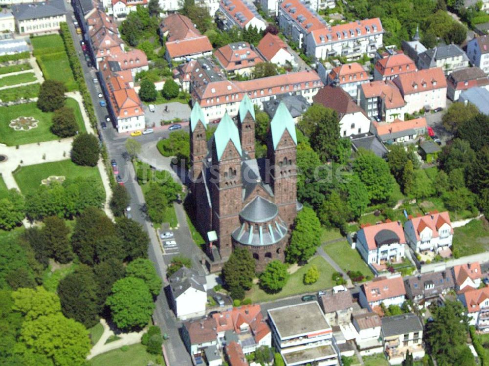 Bad Homburg aus der Vogelperspektive: Erlöserkirche