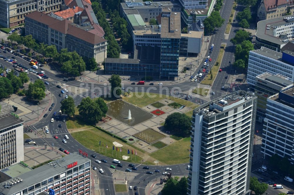 Luftaufnahme Berlin - Ernst-Reuter-Platz ist ein wichtiger Verkehrsknotenpunkt im Berliner Ortsteil Charlottenburg