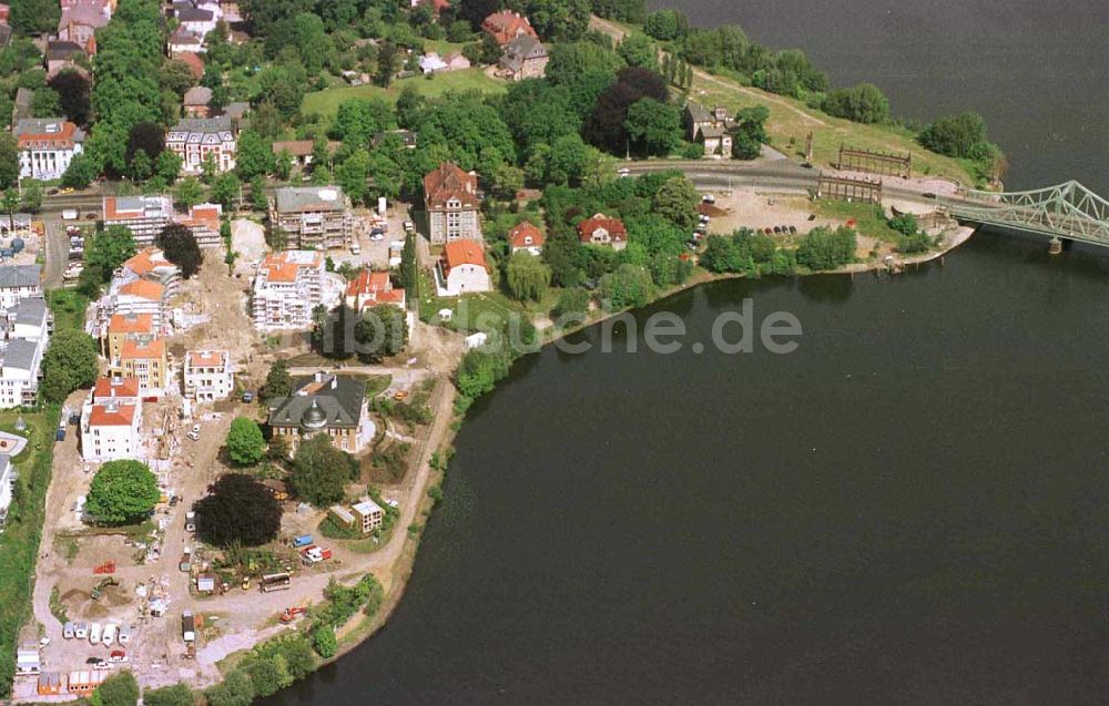 Potsdam von oben - Errichtung von Neubauwohnungen am Glienicker Horn in Potsdam.