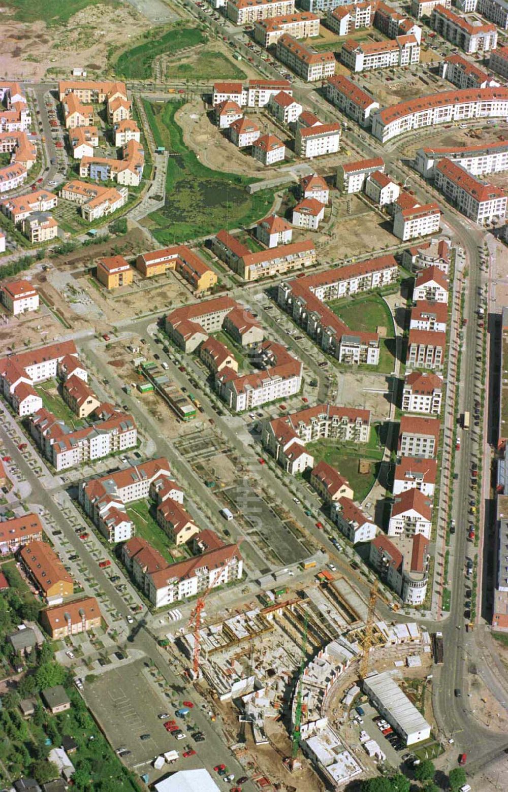 Berlin - Karow aus der Vogelperspektive: Errichtung von Neubauwohnungen in Karow-Nord.