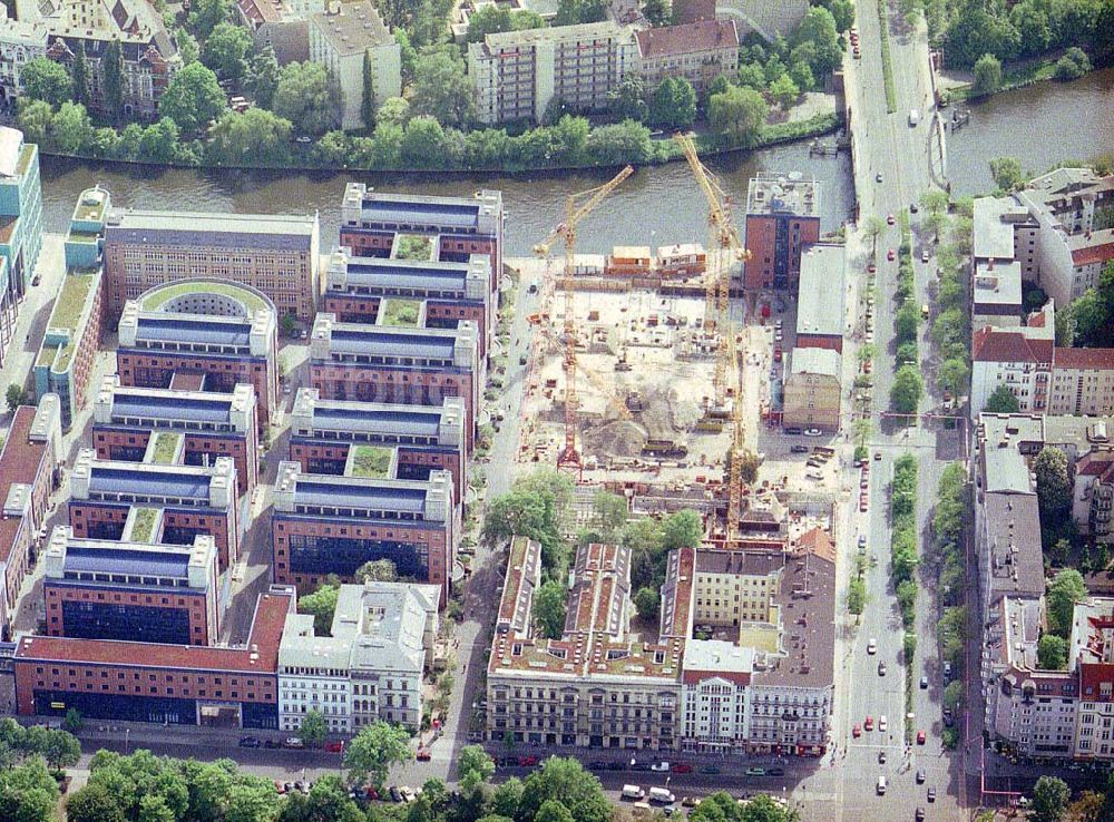 Berlin - Moabit von oben - Errichtung eines neuen Büro- und Geschäftshauses an der Gotzkowskybrücke gegenüber dem FOCUS - Teleport in Berlin - Moabit durch die Firma IMBAU