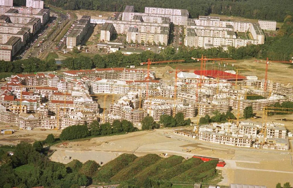 Potsdam aus der Vogelperspektive: 02.10.94 Errichtung des Wohnneubaugebietes in Potsdam Am Kirchsteigfeld