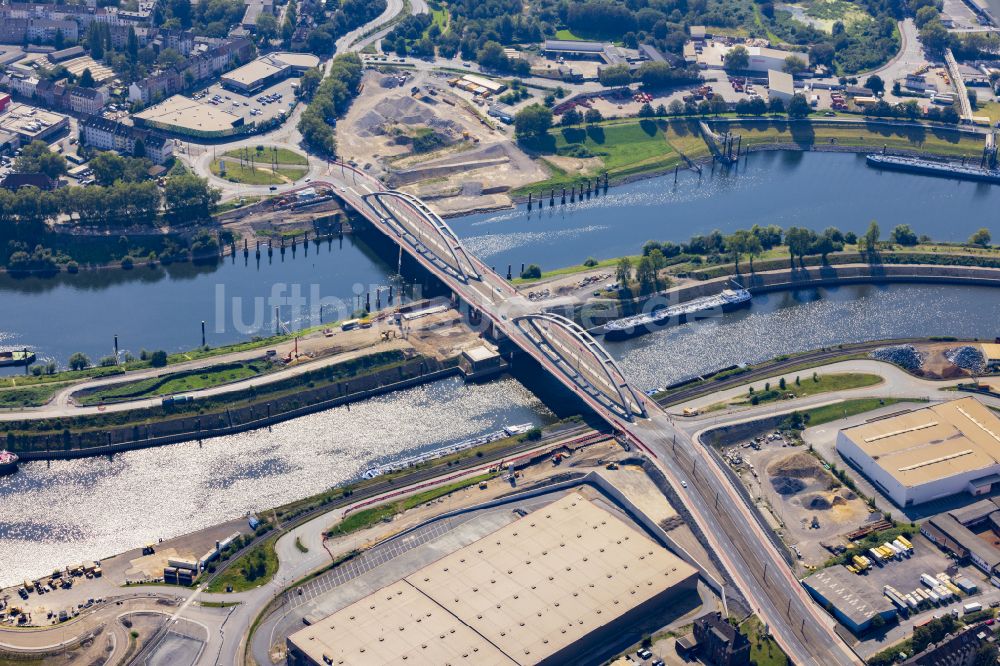 Luftaufnahme Ruhrort - Ersatzneubau des Brückenbauwerk Karl-Lehr-Brücke über die Ruhr in Duisburg im Bundesland Nordrhein-Westfalen, Deutschland