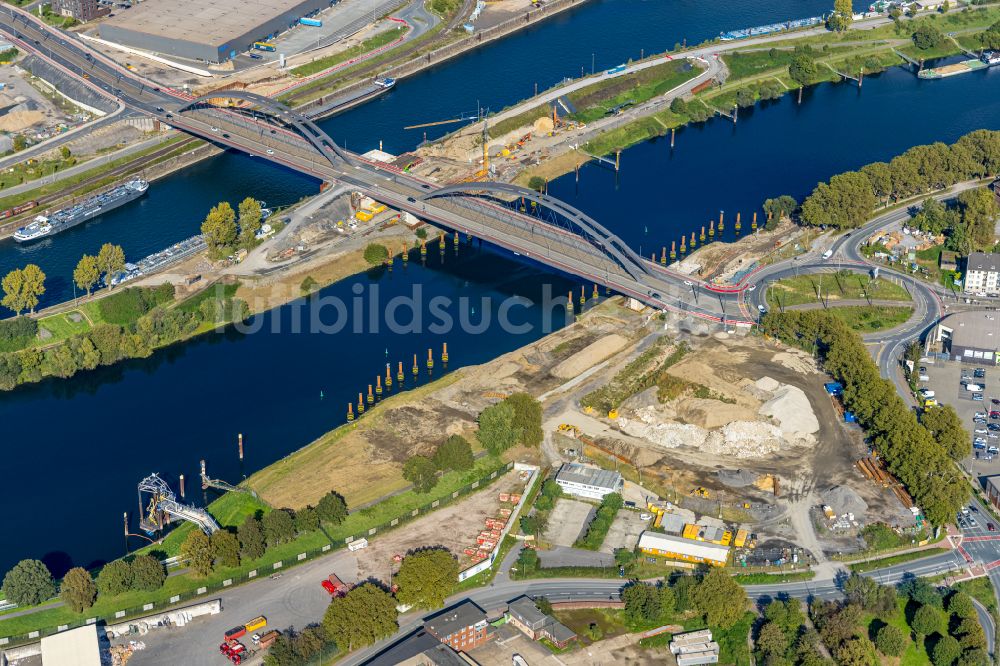 Luftbild Duisburg - Ersatzneubau des Brückenbauwerk Karl-Lehr-Brücke über die Ruhr im Ortsteil Ruhrort in Duisburg im Bundesland Nordrhein-Westfalen, Deutschland