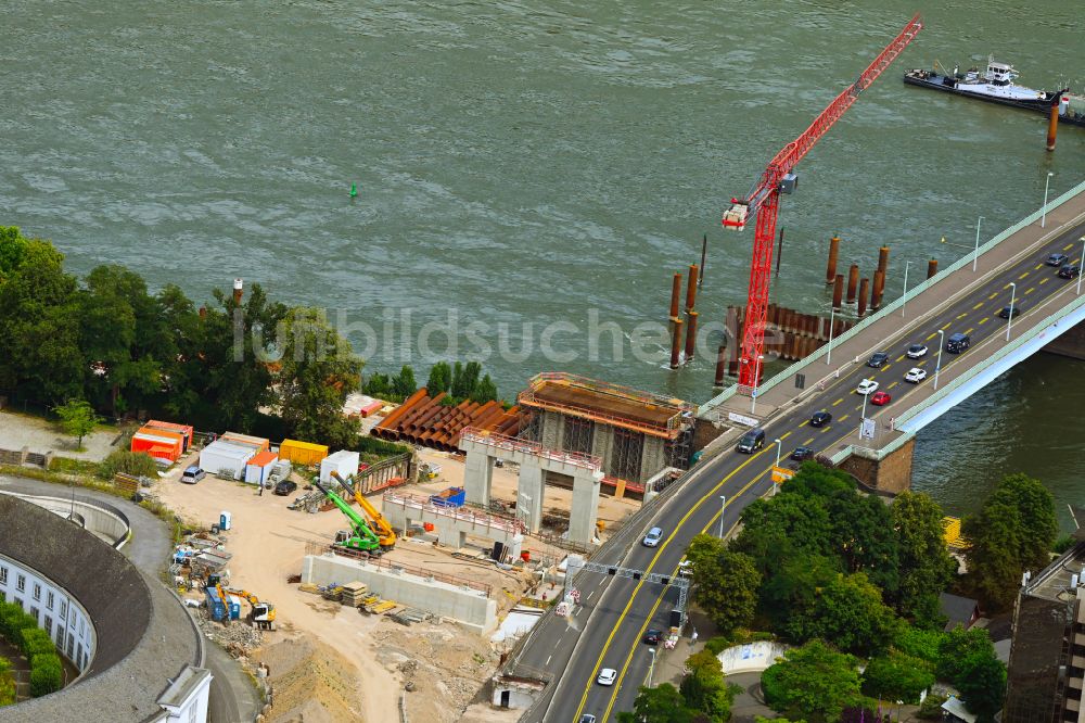 Koblenz aus der Vogelperspektive: Ersatzneubau des Brückenbauwerk Pfaffendorfer Brücke in Koblenz im Bundesland Rheinland-Pfalz, Deutschland