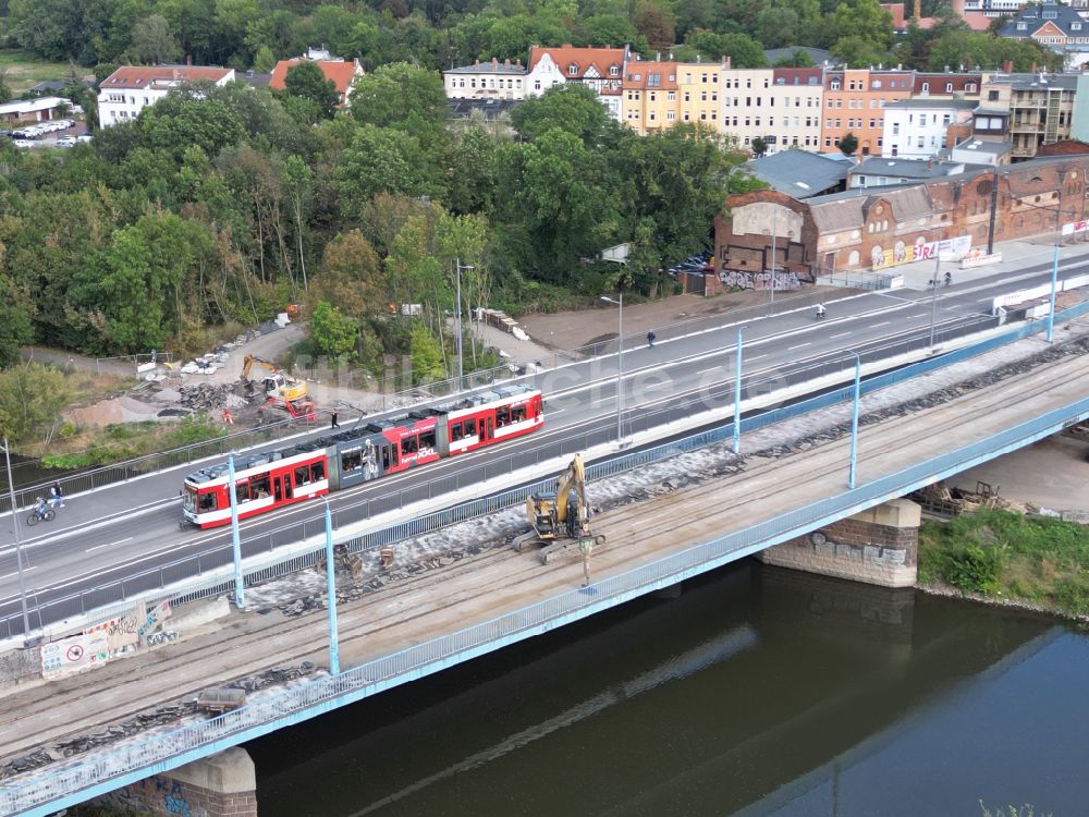 Luftbild Halle (Saale) - Ersatzneubau des Brückenbauwerk Saale-Brücke in Halle (Saale) im Bundesland Sachsen-Anhalt, Deutschland