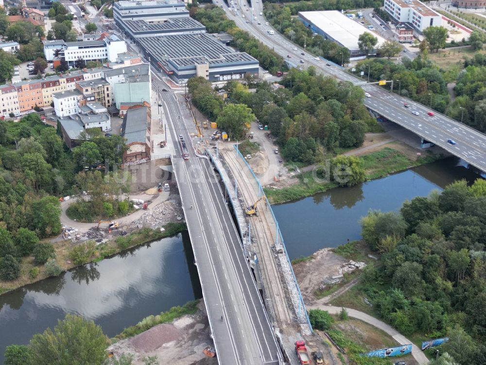 Halle (Saale) aus der Vogelperspektive: Ersatzneubau des Brückenbauwerk Saale-Brücke in Halle (Saale) im Bundesland Sachsen-Anhalt, Deutschland