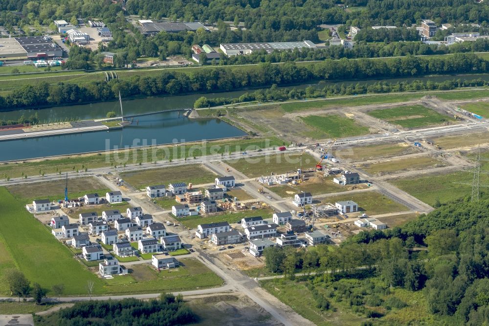 Luftaufnahme Gelsenkirchen - Erschlossenen Bauflächen einer Einfamilienhaus - Neubau - Wohnanlage an der Johannes-Rau-Alle im Stadtteil Bismarck von Gelsenkirchen in Nordrhein-Westfalen