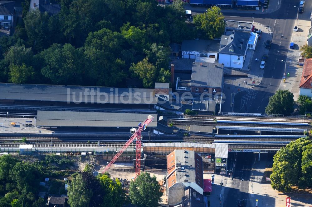 Luftaufnahme Berlin - Erweiterung des S-Bahnhofes Mahlsdorf an der Hönower Straße in Berlin