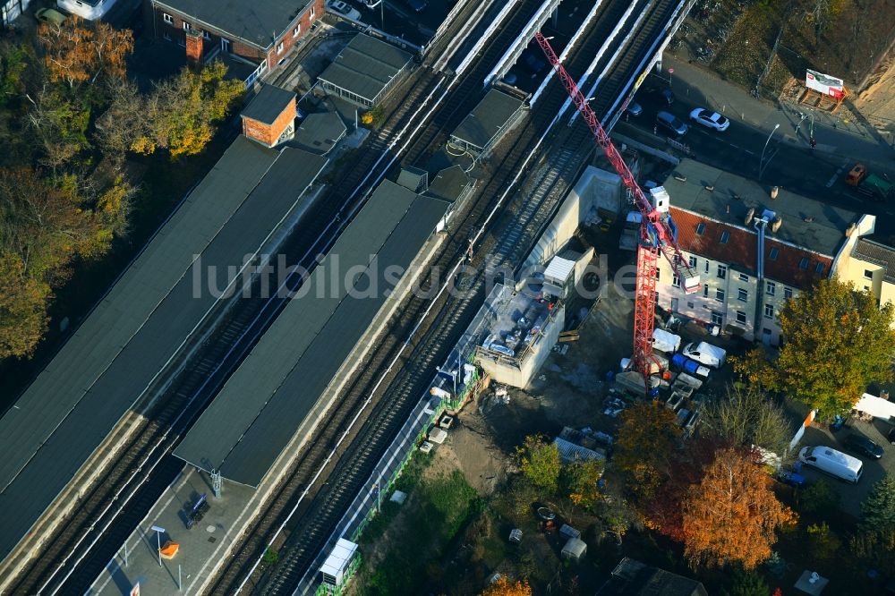 Berlin von oben - Erweiterung des S-Bahnhofes Mahlsdorf an der Hönower Straße in Berlin