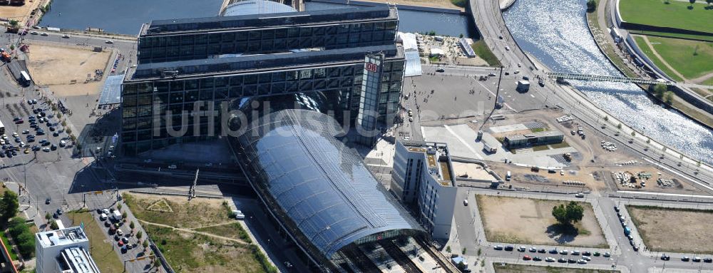 Luftbild Berlin Moabit - Erweiterung- und Bauflächen am Berliner Hauptbahnhof am Spreebogen im Tiergarten