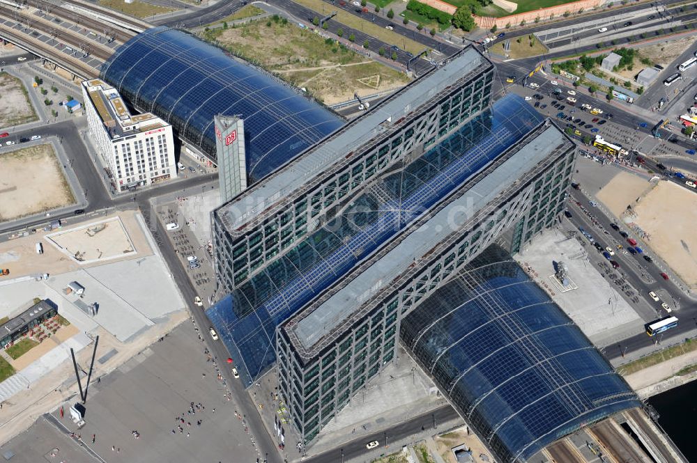 Berlin Moabit von oben - Erweiterung- und Bauflächen am Berliner Hauptbahnhof am Spreebogen im Tiergarten