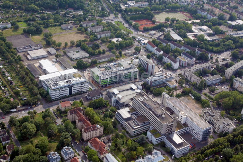 Mainz aus der Vogelperspektive: Erweiterung Forschungs- Gebäude und Bürokomplex des Unternehmens Biontech in Mainz im Bundesland Rheinland-Pfalz