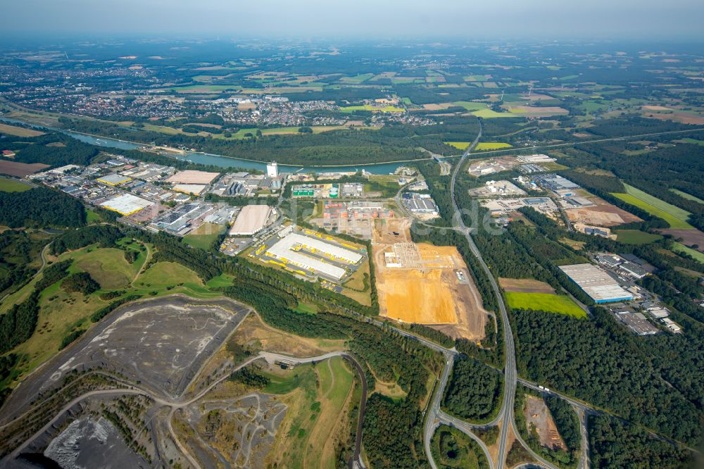 Dorsten aus der Vogelperspektive: Erweiterung des Logistikzentrums Arvato Supply Chain Solutions in Dorsten im Bundesland Nordrhein-Westfalen, Deutschland