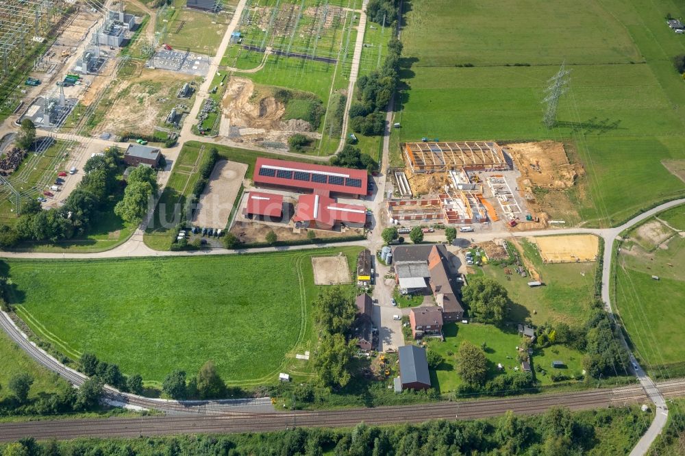 Bochum von oben - Erweiterung der Stallanlagen des Aktivstall Grümer in Bochum im Bundesland Nordrhein-Westfalen - NRW, Deutschland