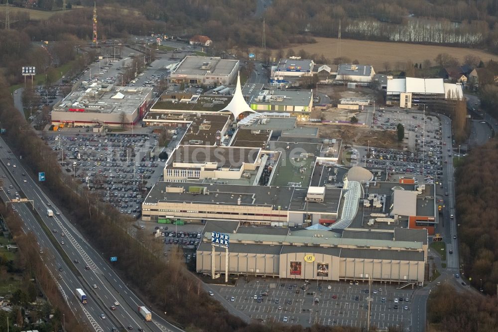 Luftaufnahme Bochum - Erweiterung und Umbau des Einkaufszentrum an der A40 Ruhrpark in Bochum im Bundesland Nordrhein-Westfalen NRW