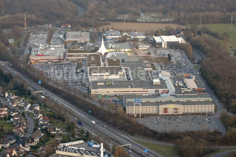 Bochum von oben - Erweiterung und Umbau des Einkaufszentrum an der A40 Ruhrpark in Bochum im Bundesland Nordrhein-Westfalen NRW