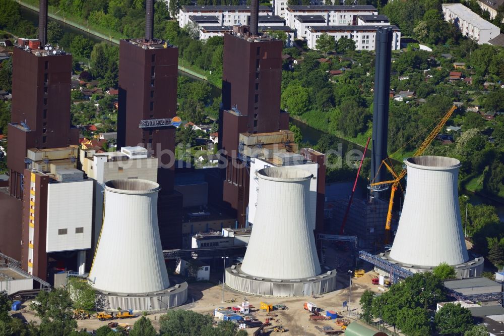 Berlin von oben - Erweiterungs- Bauarbeiten am Heizkraftwerk Berlin-Lichterfelde am Teltowkanal in Berlin