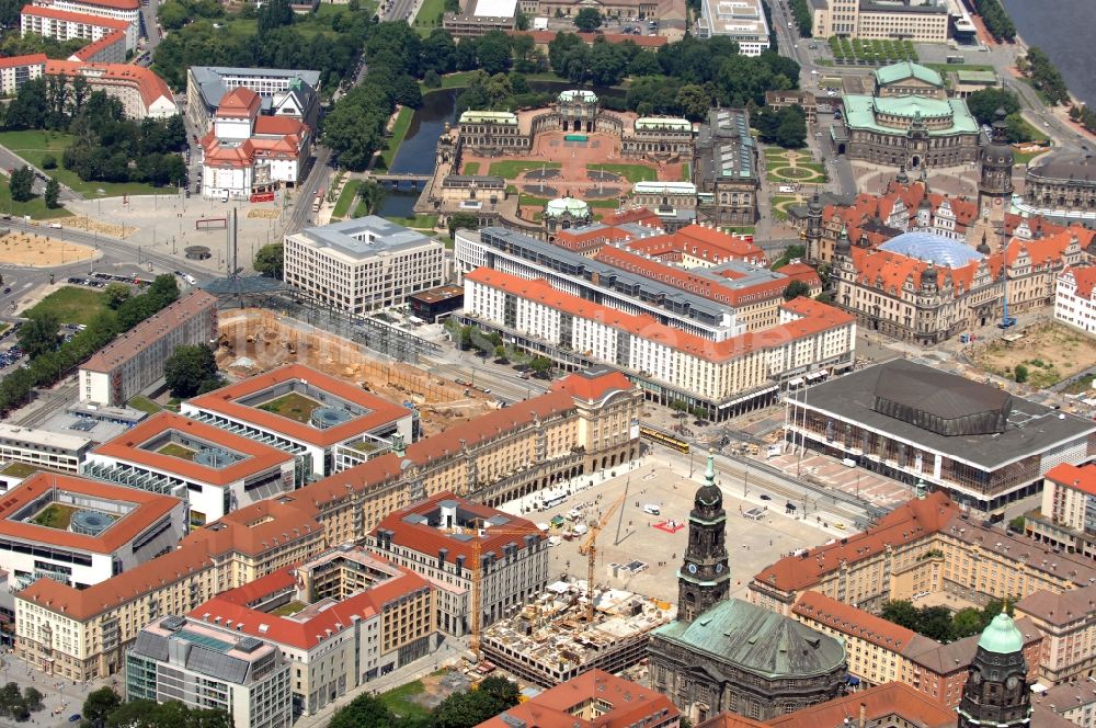 Luftbild Dresden - Erweiterungs- Baustelle am Gebäude des Einkaufszentrum Altmarkt Galerie der ECE Projektmanagement GmbH in Dresden im Bundesland Sachsen