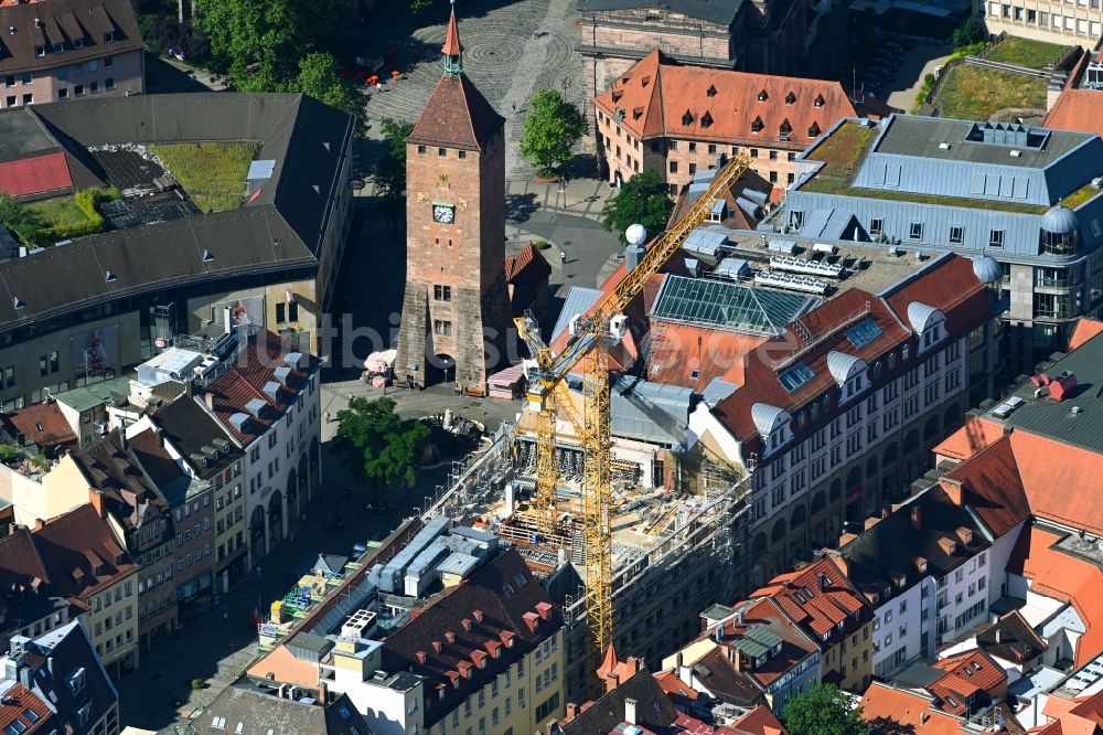 Nürnberg von oben - Erweiterungs- Baustelle am Gebäudekomplex des Einkaufszentrum der Wöhrl AG in Nürnberg im Bundesland Bayern, Deutschland