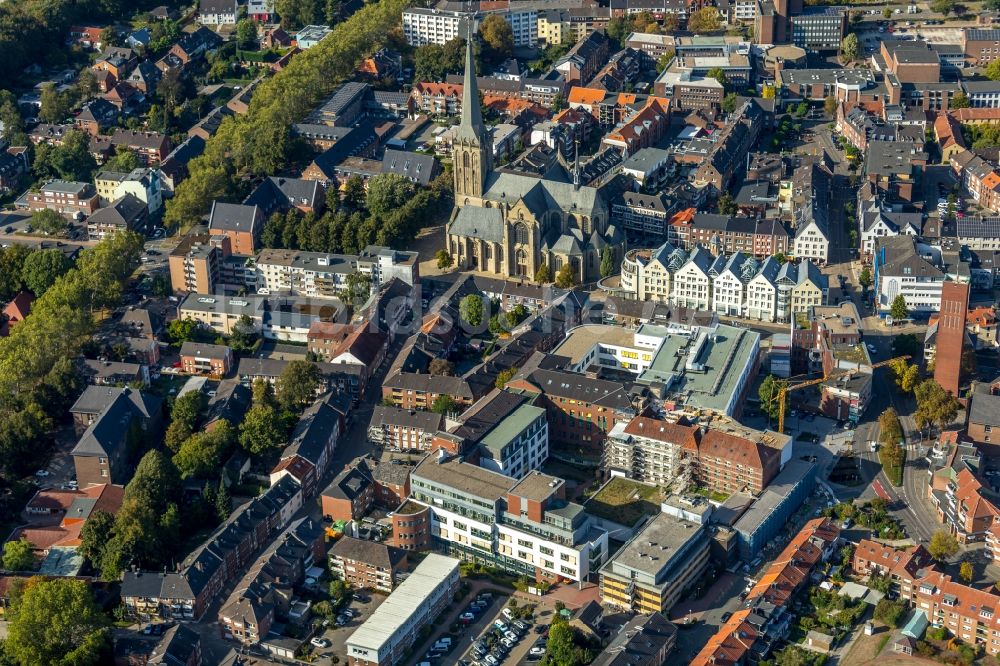 Wesel aus der Vogelperspektive: Erweiterungs- Baustelle des Marien-Hospital im Innenstadt- Zentrum in Wesel im Bundesland Nordrhein-Westfalen