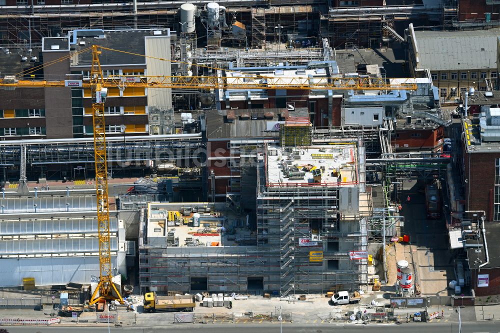 Luftaufnahme Darmstadt - Erweiterungs- Baustelle am Raffinerie- Werksgelände des Chemieproduzenten Evonik Industries AG in Darmstadt im Bundesland Hessen, Deutschland