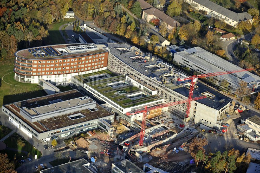 Gera aus der Vogelperspektive: Erweiterungs- Baustelle des SRH Wald-Klinikum Gera